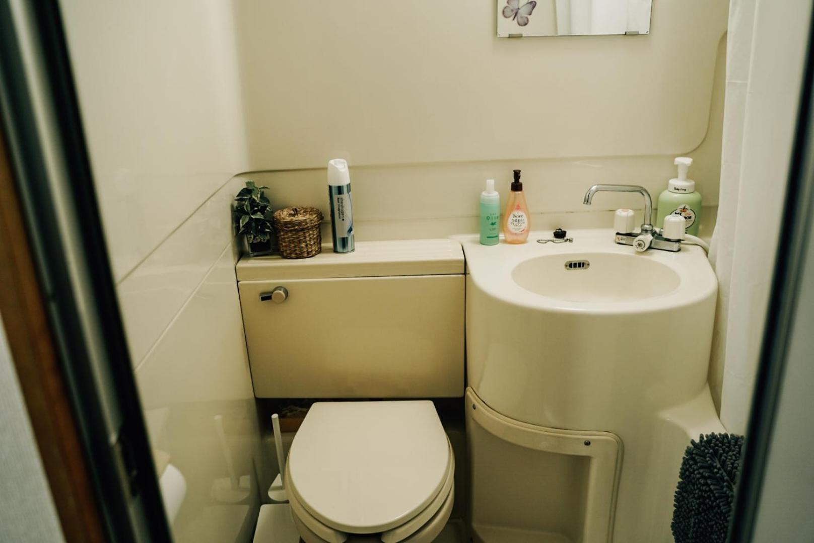 אודווארה Tipy Records Inn Room מראה חיצוני תמונה