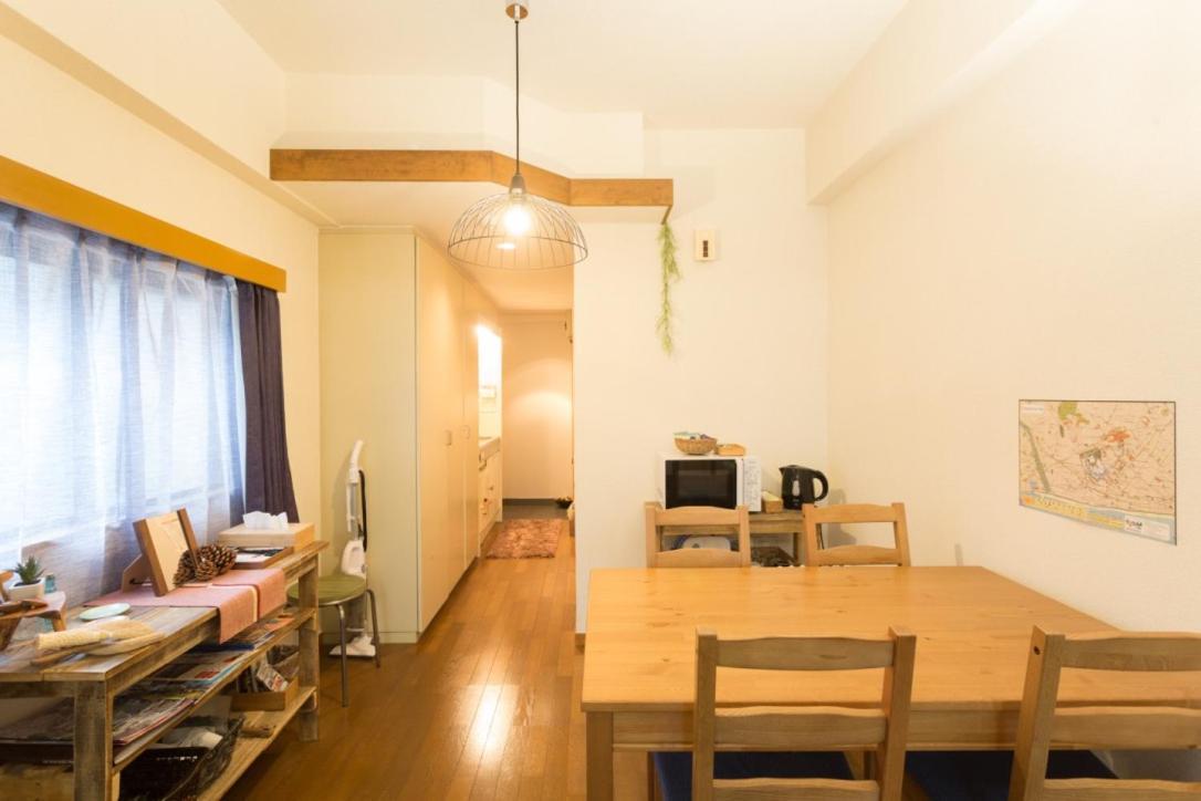אודווארה Tipy Records Inn Room מראה חיצוני תמונה