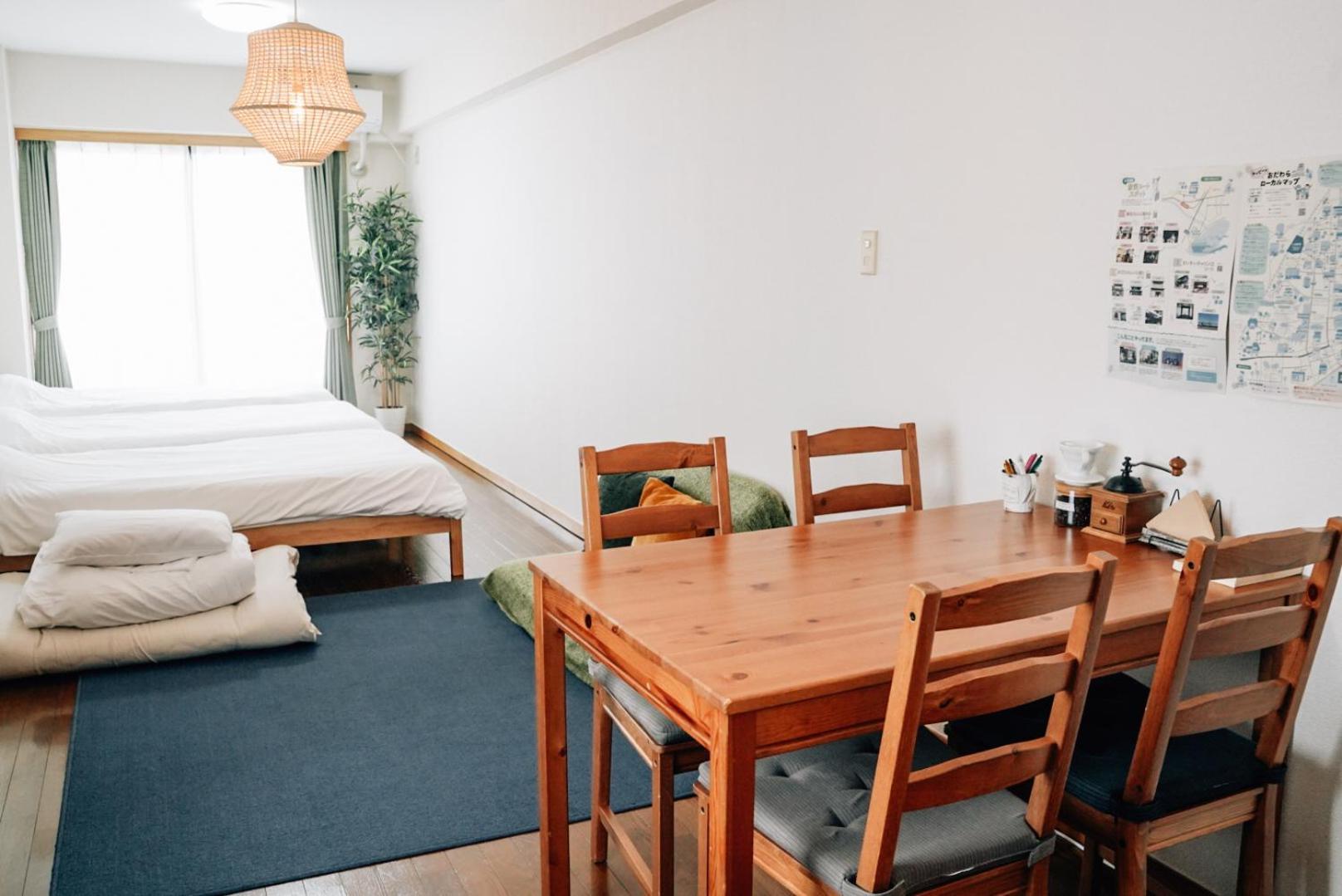 אודווארה Tipy Records Inn Room מראה חיצוני תמונה