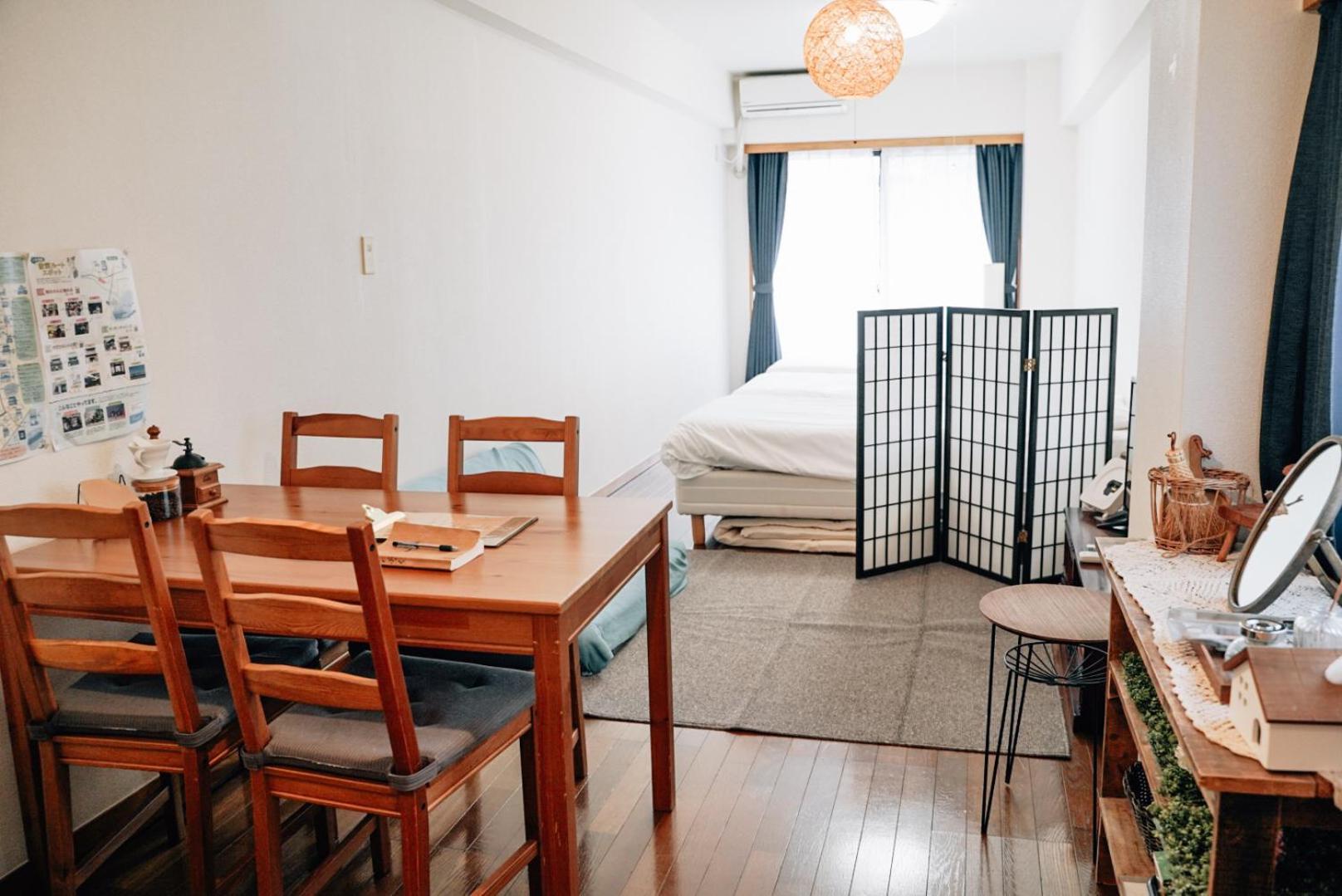 אודווארה Tipy Records Inn Room מראה חיצוני תמונה
